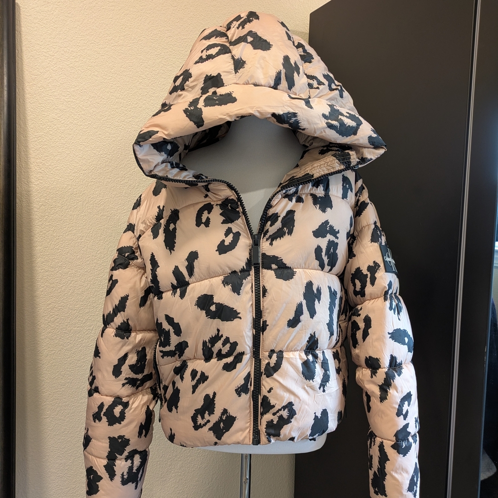 Calvin Klein Jeans Leopard Print Puffer Jacket Hooded Beige Black – Size XS